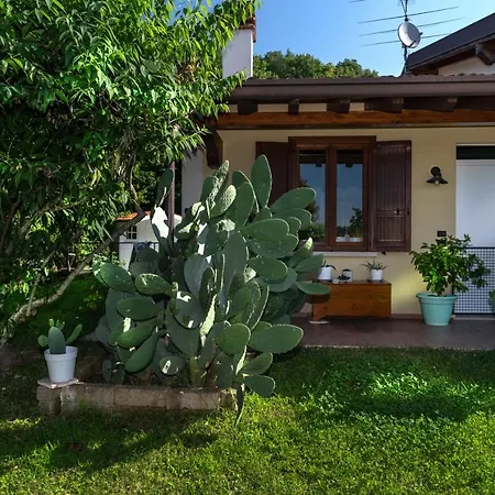 Alice Nel Paese Delle Meraviglie Bed & Breakfast Gavardo